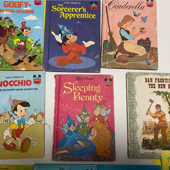 37 golden books by Disney & old Disney books &rare collectors children’s books. - Picture 4 of 10